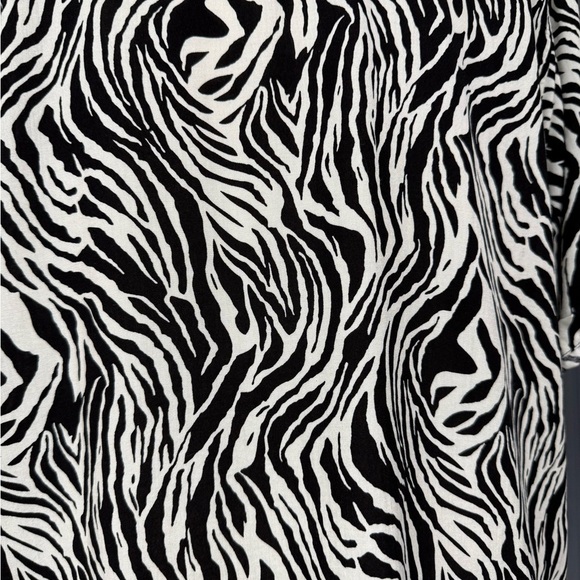 Free People x Sandrine Rose Zebra Print Short Sleeve Shirt S, Pearl Snap NWOT - Picture 10 of 10